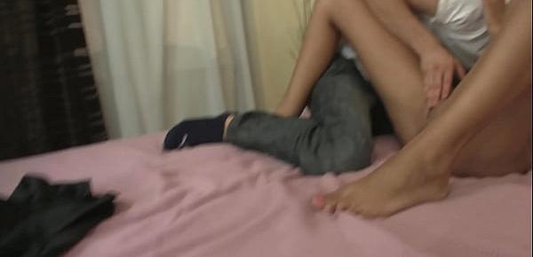  GF riding his angry big dick after pussy fingering